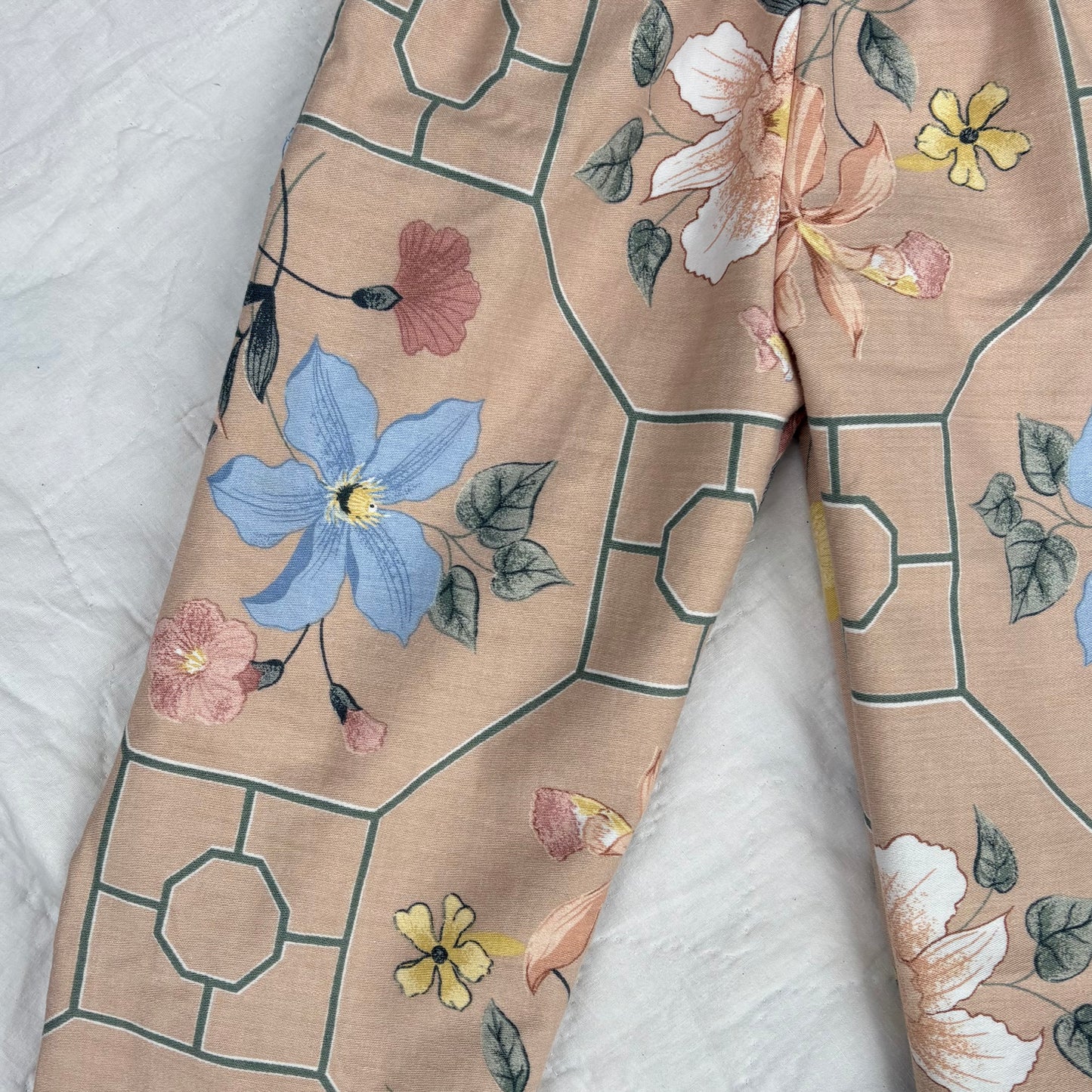 Secret garden pants - 4Y