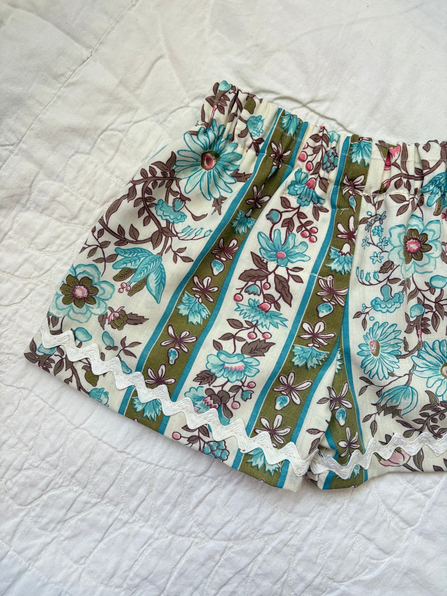 Floral stripe ric rac picnic shorts - 12/18m