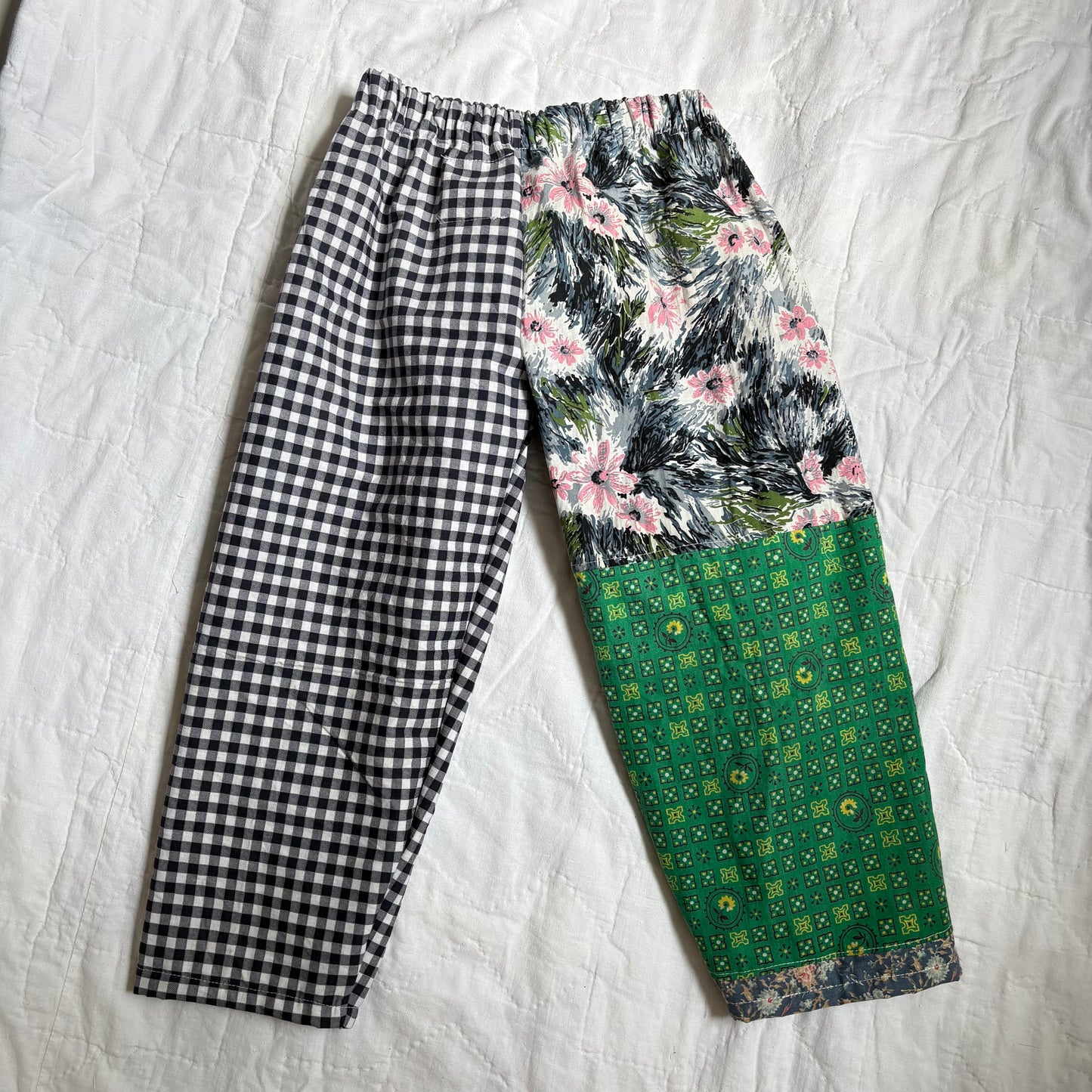 Alphabet pants - 5Y