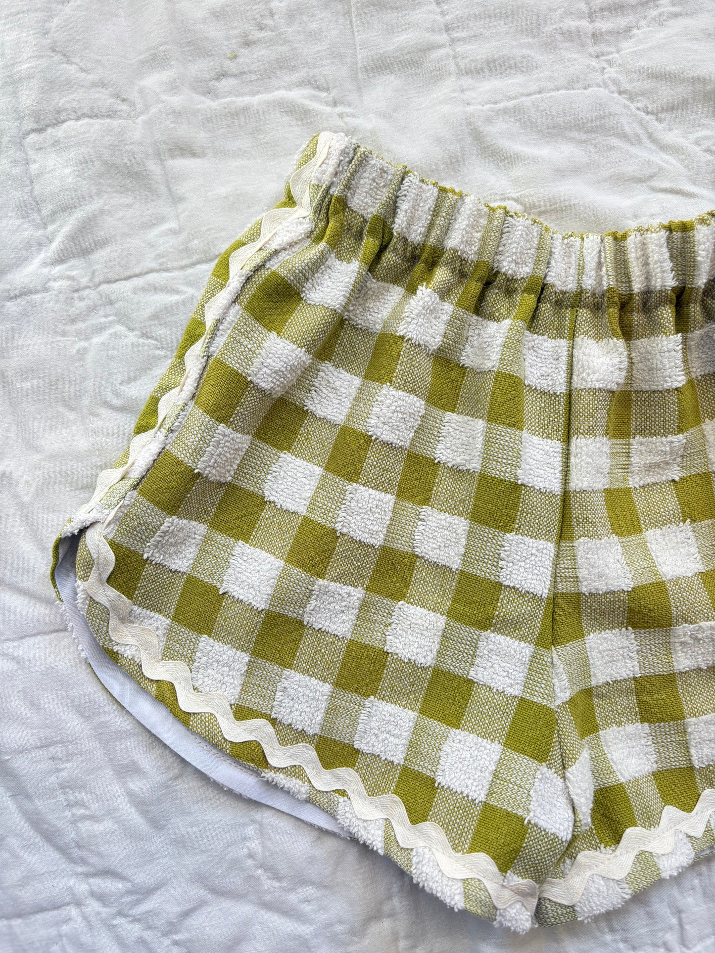 Green check track shorts - 4Y