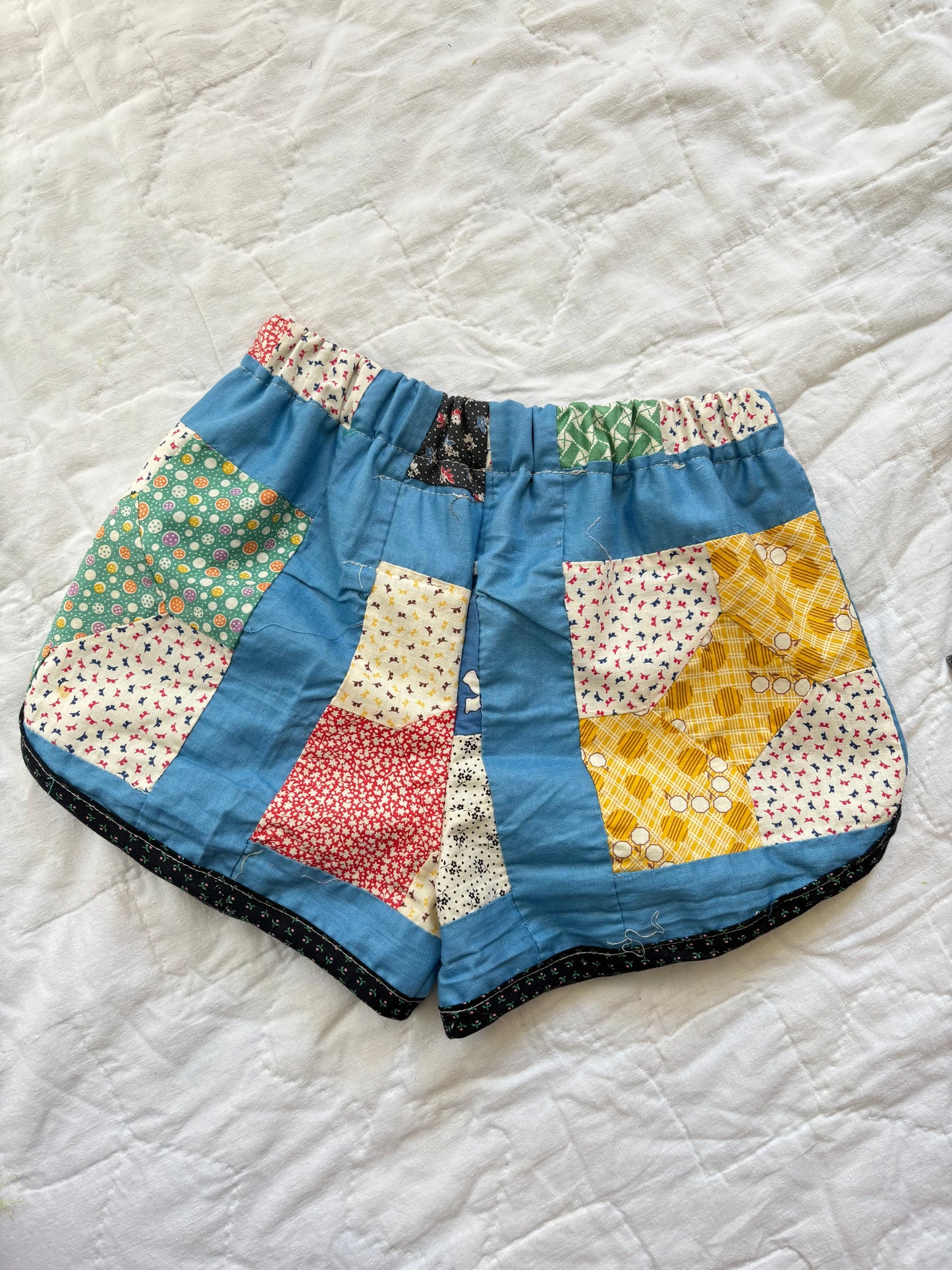 Quilt top track shorts - 4Y