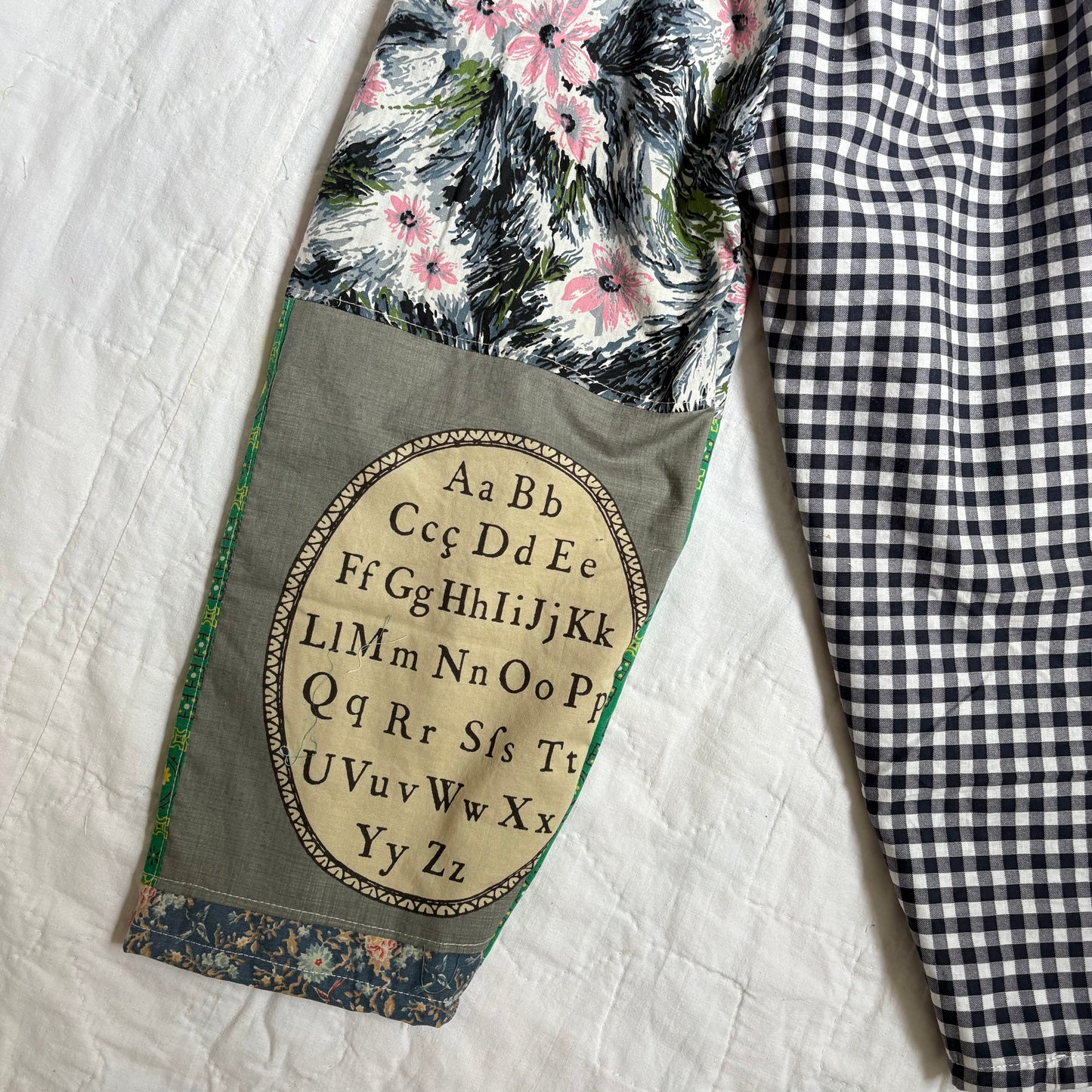 Alphabet pants - 5Y