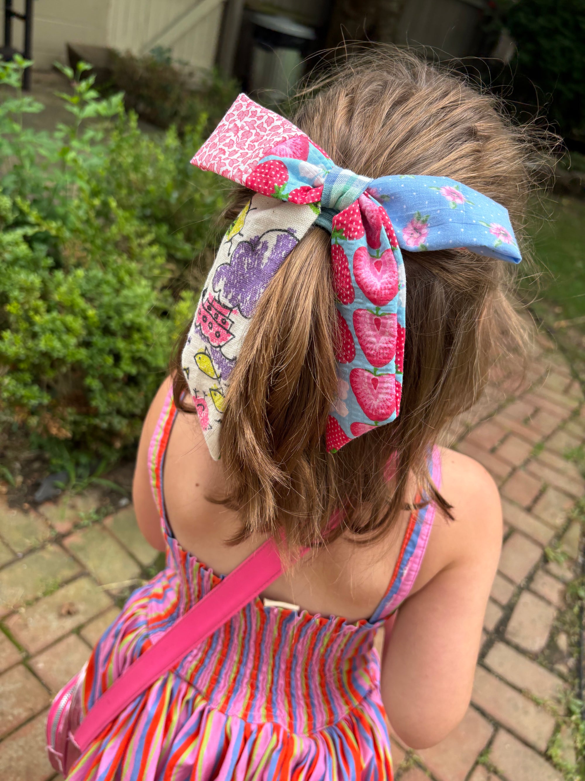 Scrapbook bows