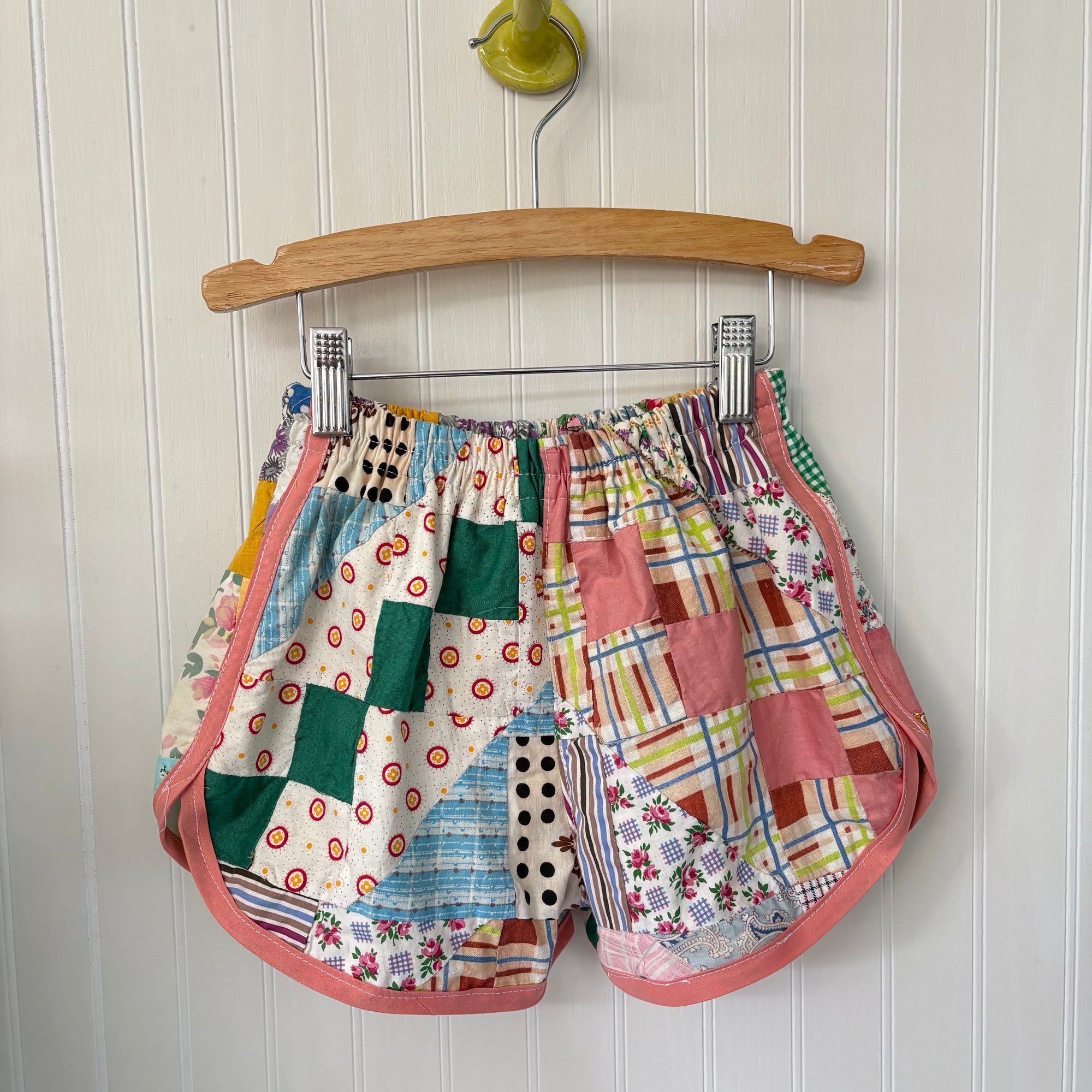 Quilt top track shorts - 4Y