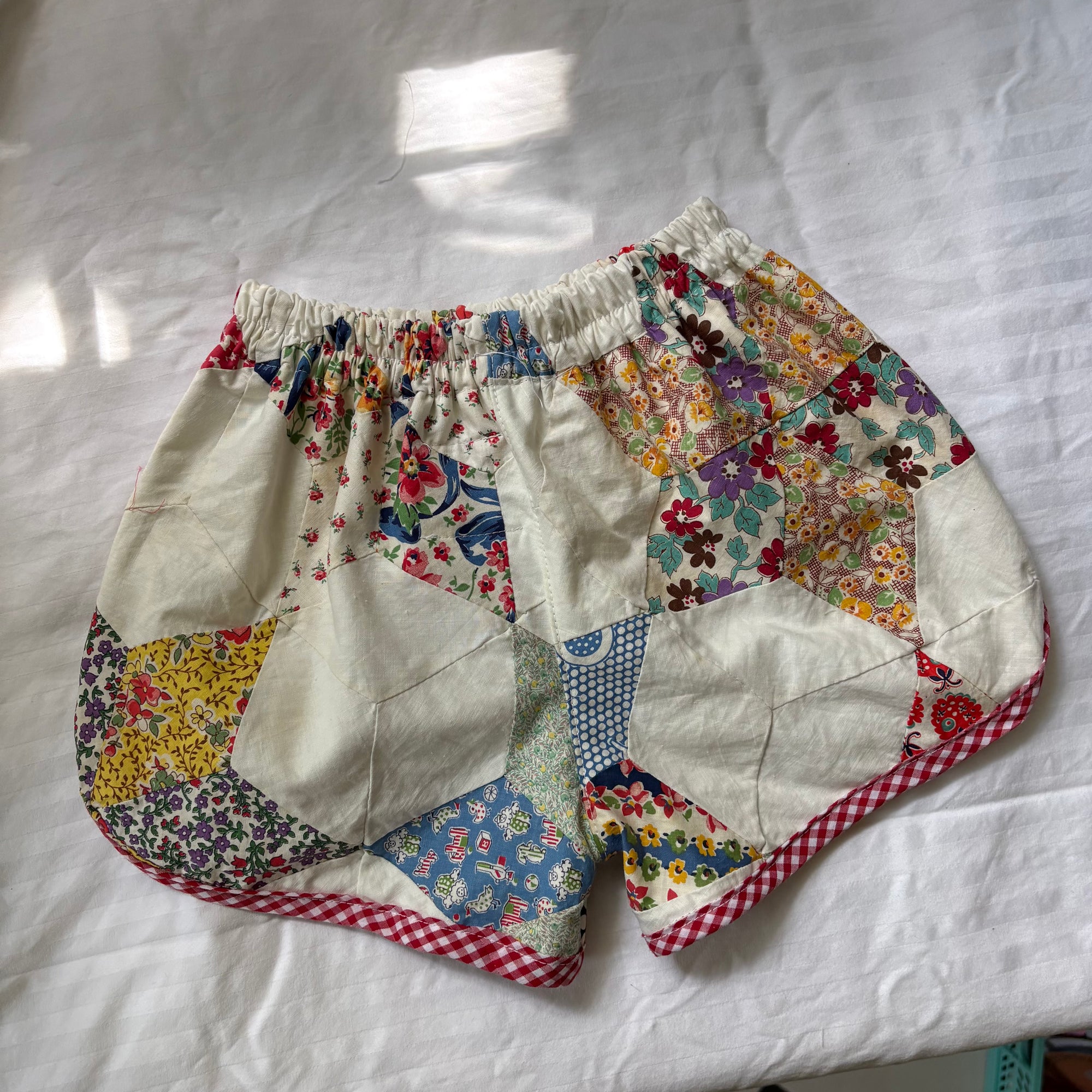 Quilt top track shorts - 5Y