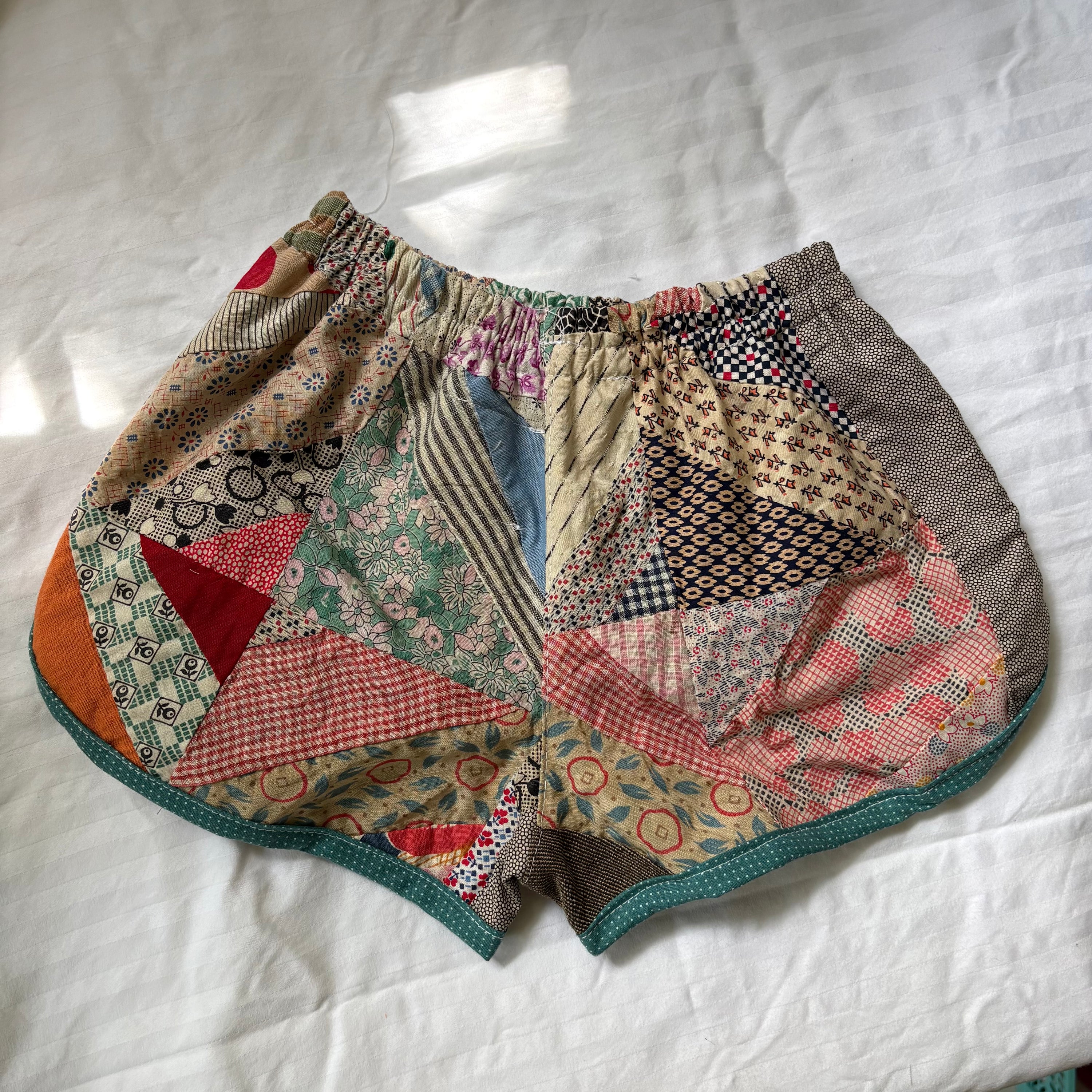 Quilt top track shorts - 4Y