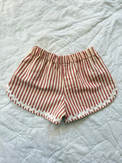 Red stripe track shorts - 3T