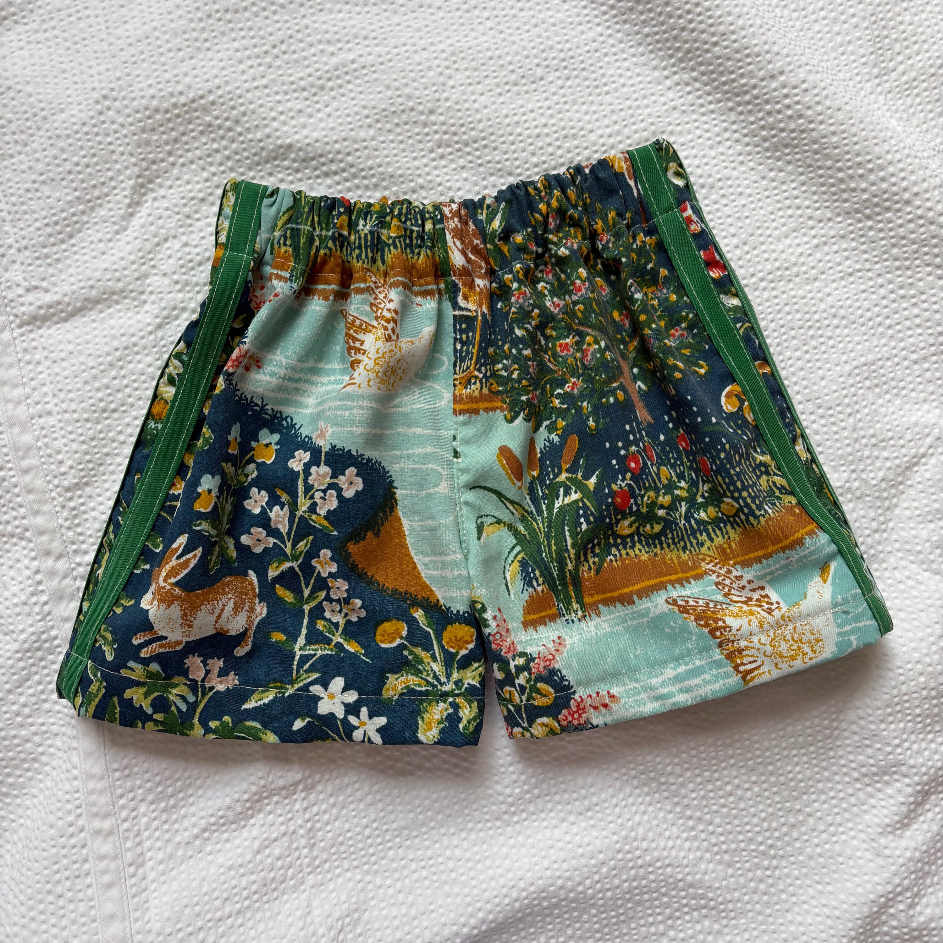 Enchanted forest track shorts - 3T