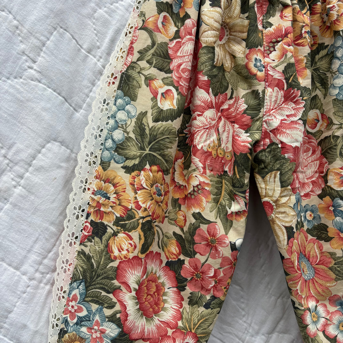 Autumn floral lace trim pants - 2T