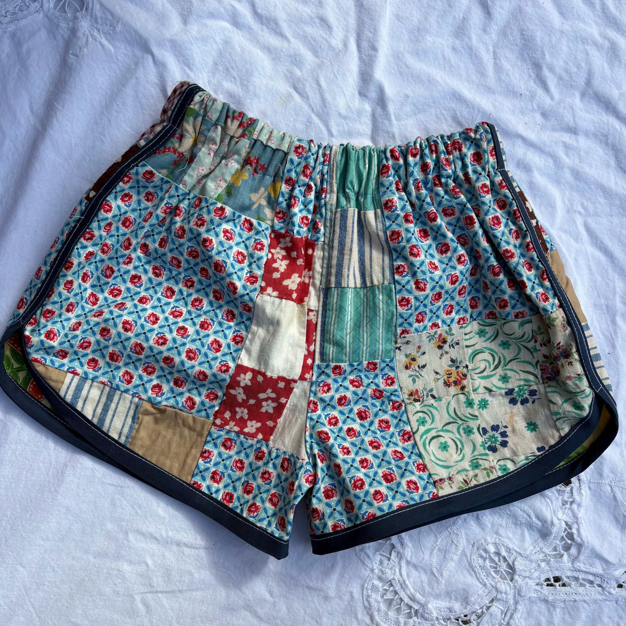 Quilt top track shorts - 4Y