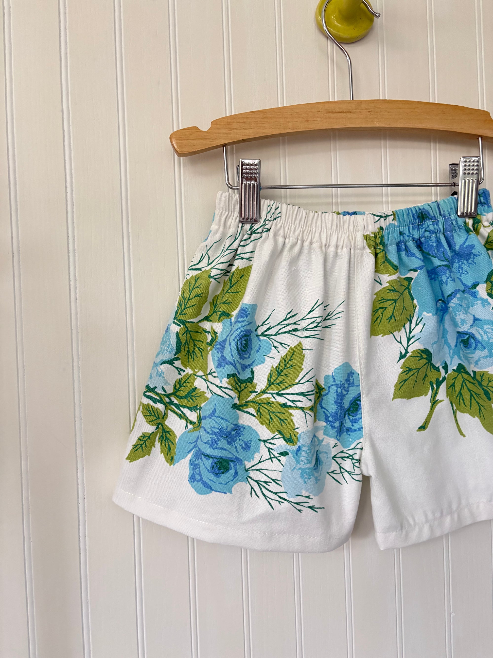 Floral shorts - 5Y