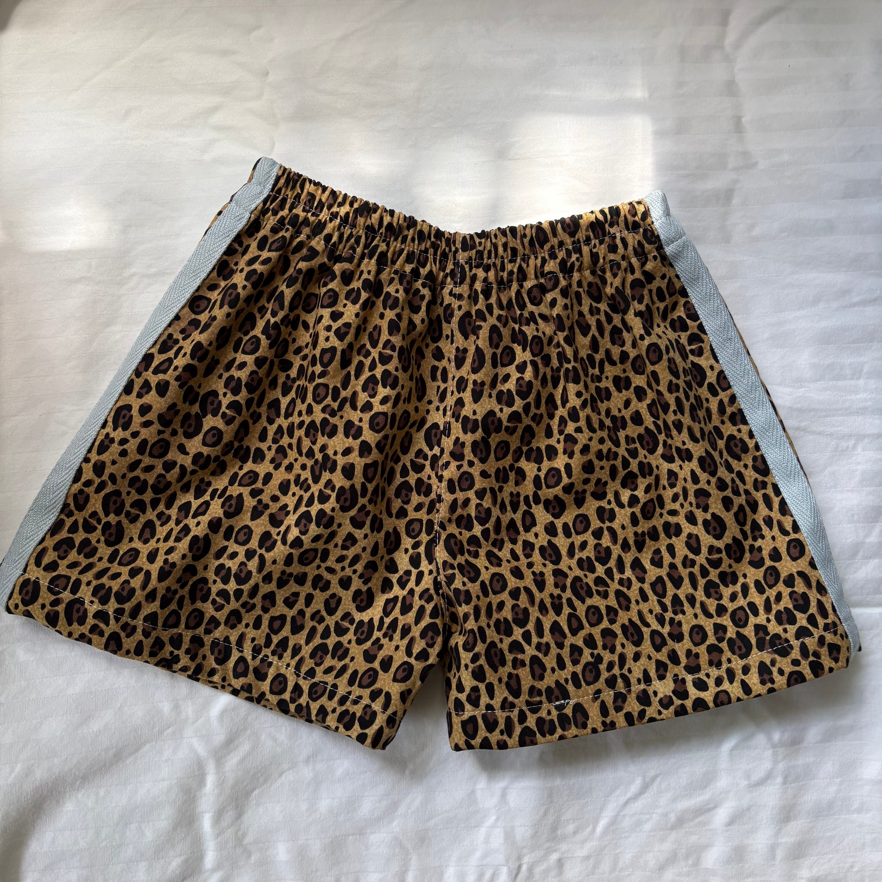 Cheetah stripe shorts - 4Y