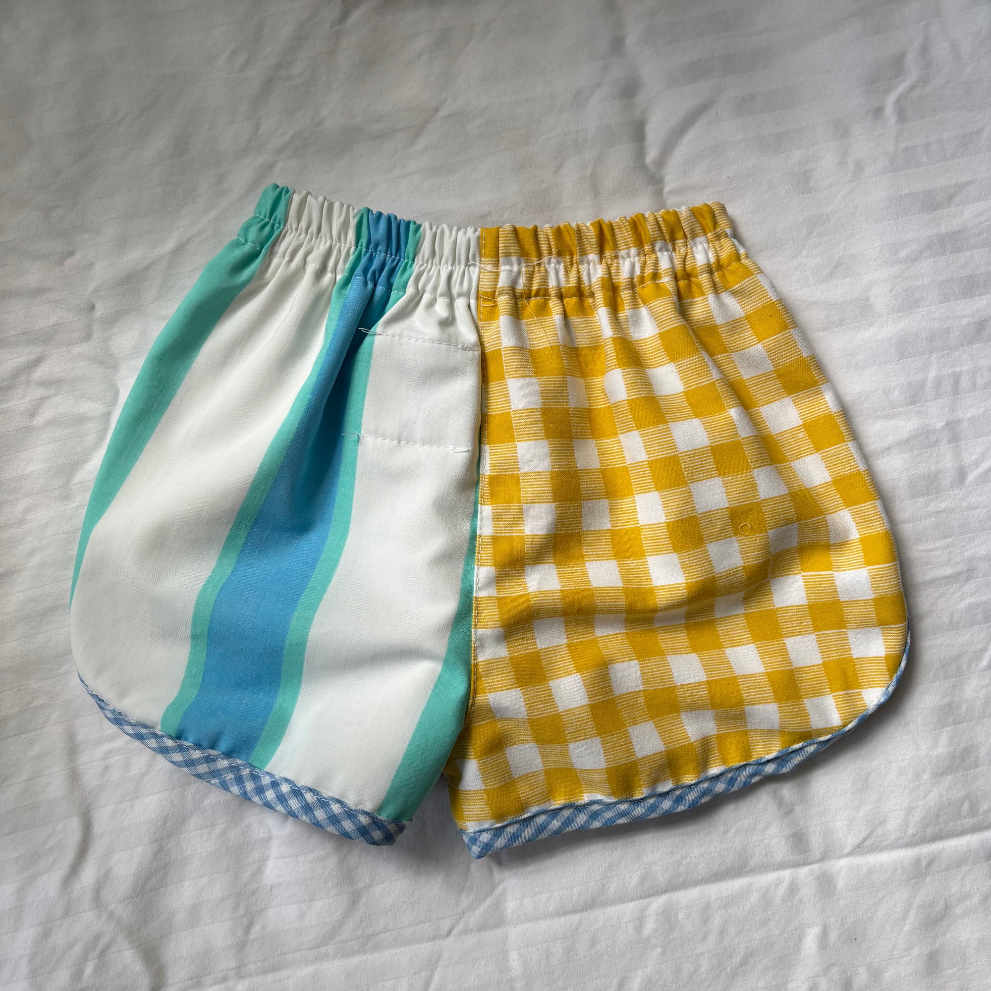 Zoo animals track shorts - 2T
