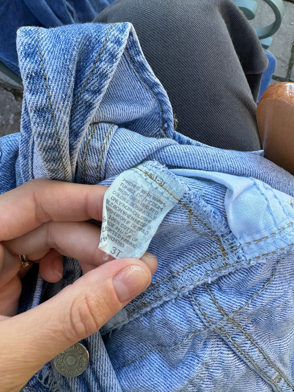 Vintage light wash Lee overalls - 3T