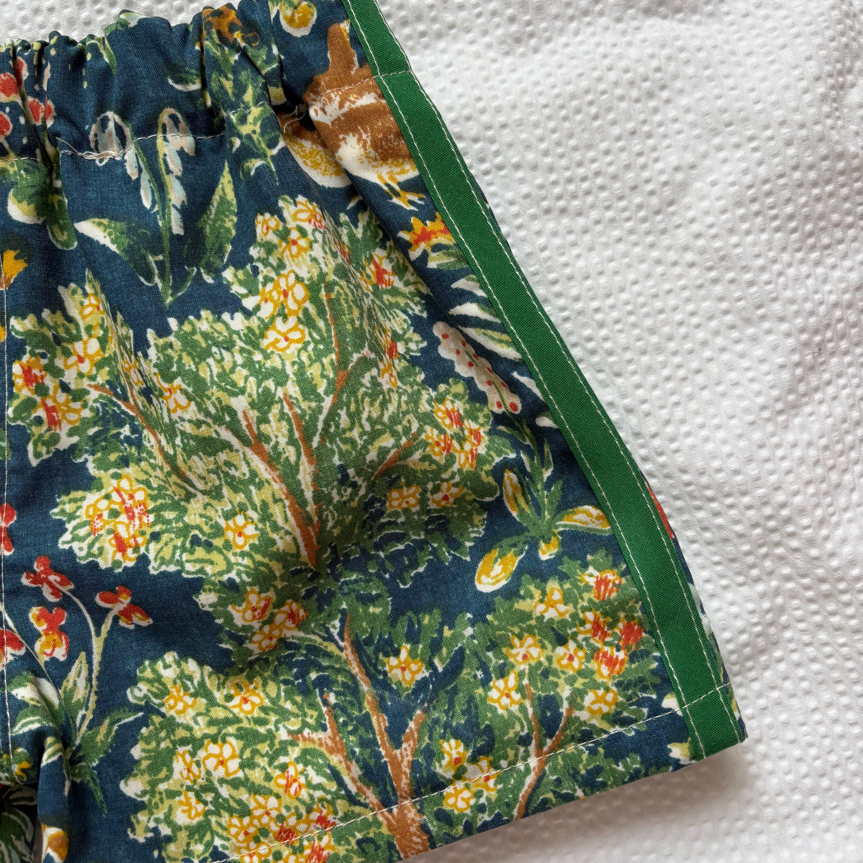 Enchanted forest track shorts - 2T