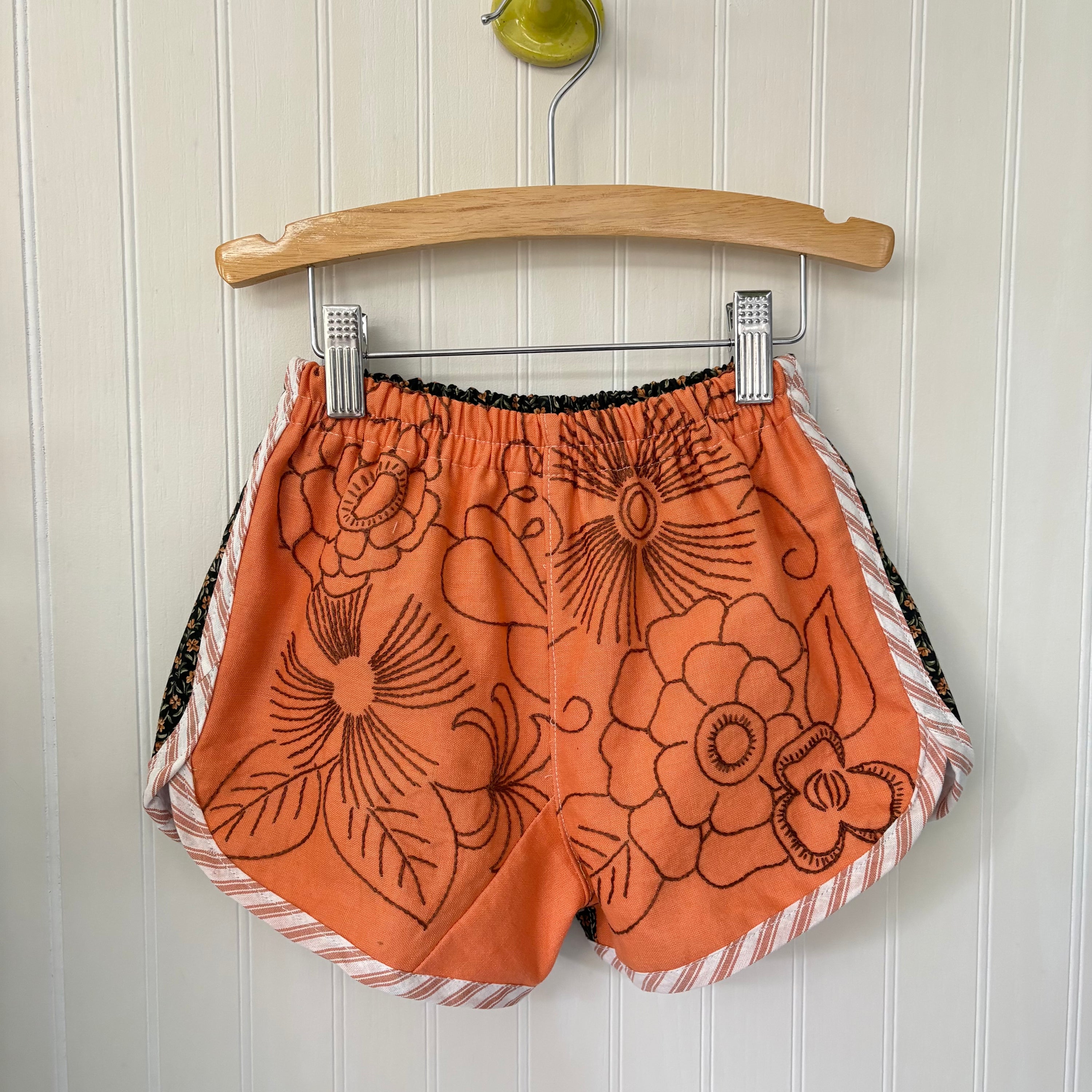 Embroidered track shorts - 4Y