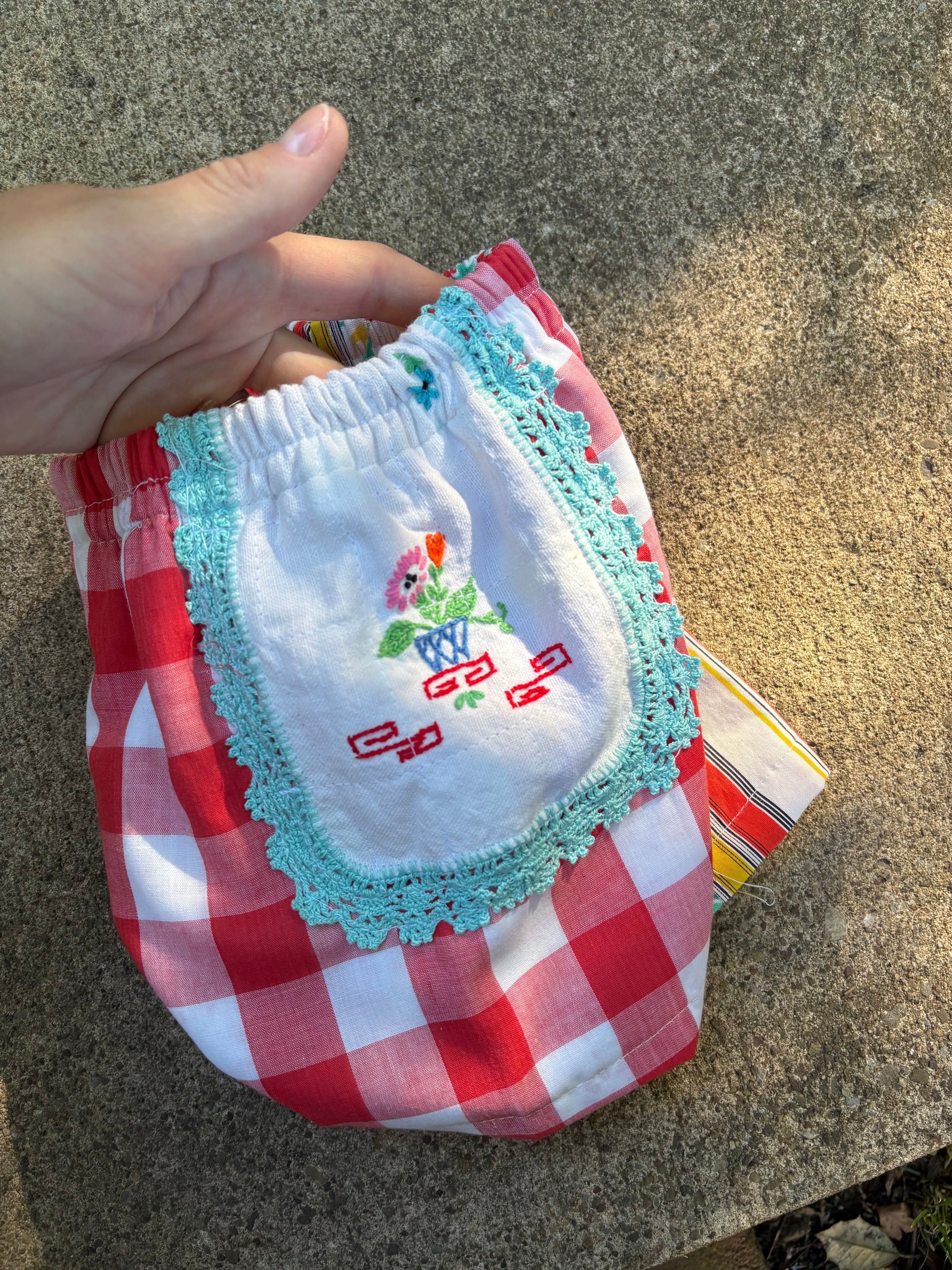 Floral embroidery shorts - 2T