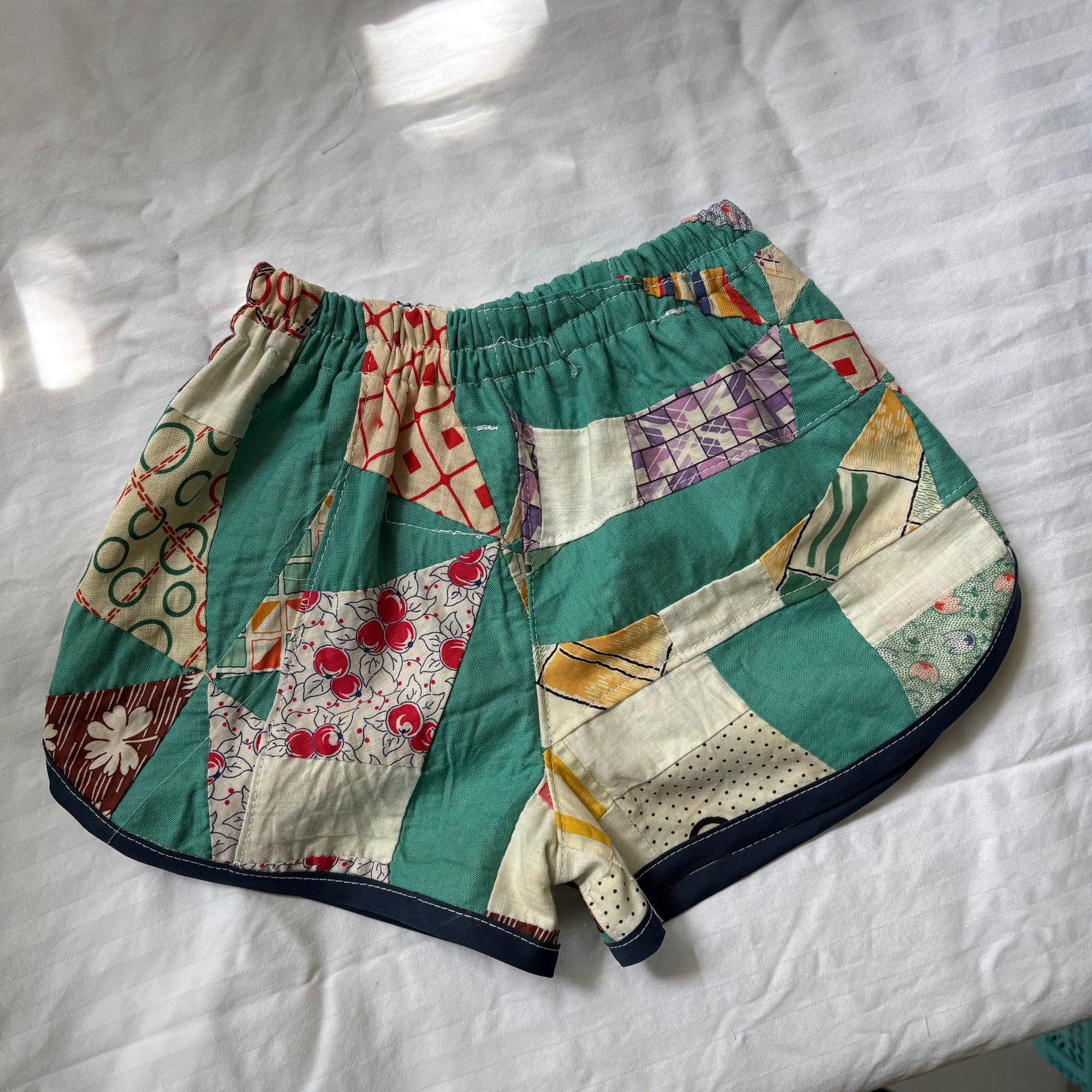 Quilt top track shorts - 3T