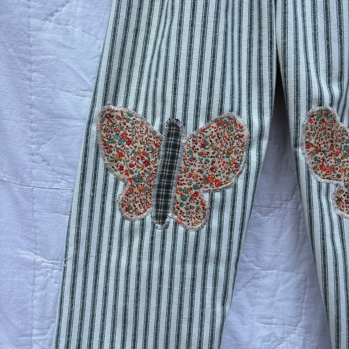 Butterfly patch pants - 5Y