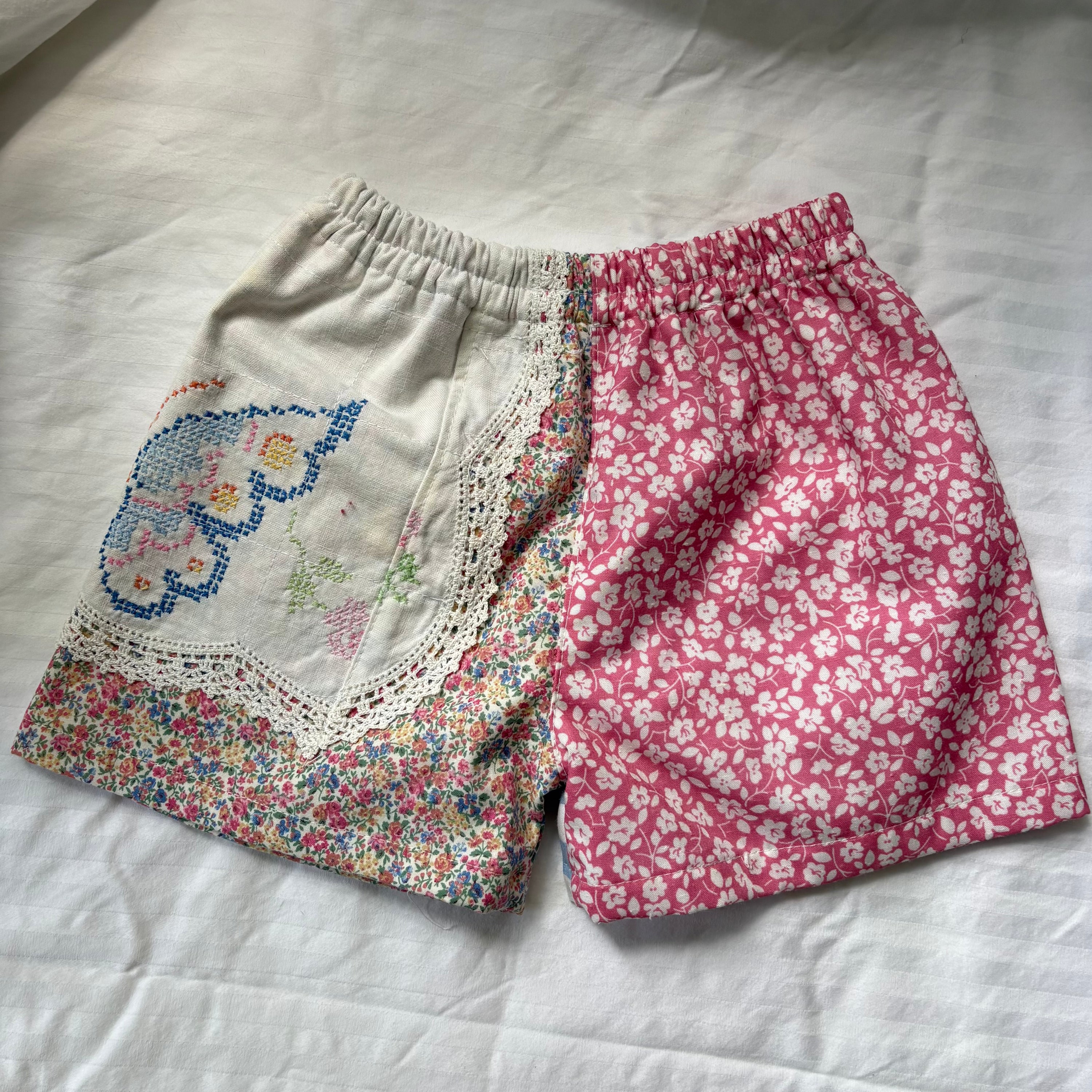 Butterfly shorts - 3T