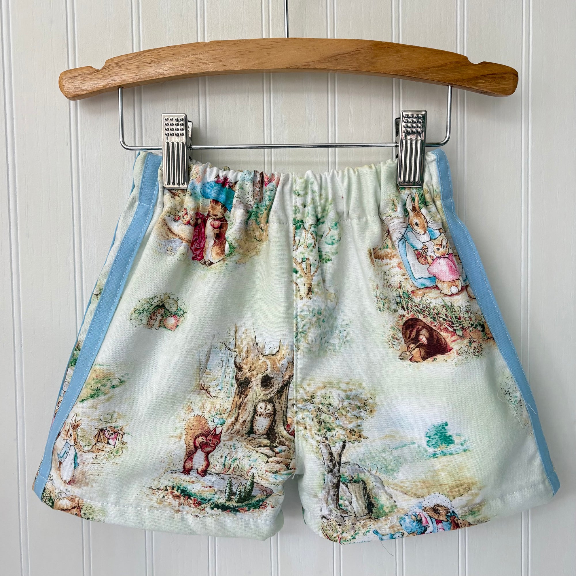 Beatrix Potter track stripe shorts - 2T