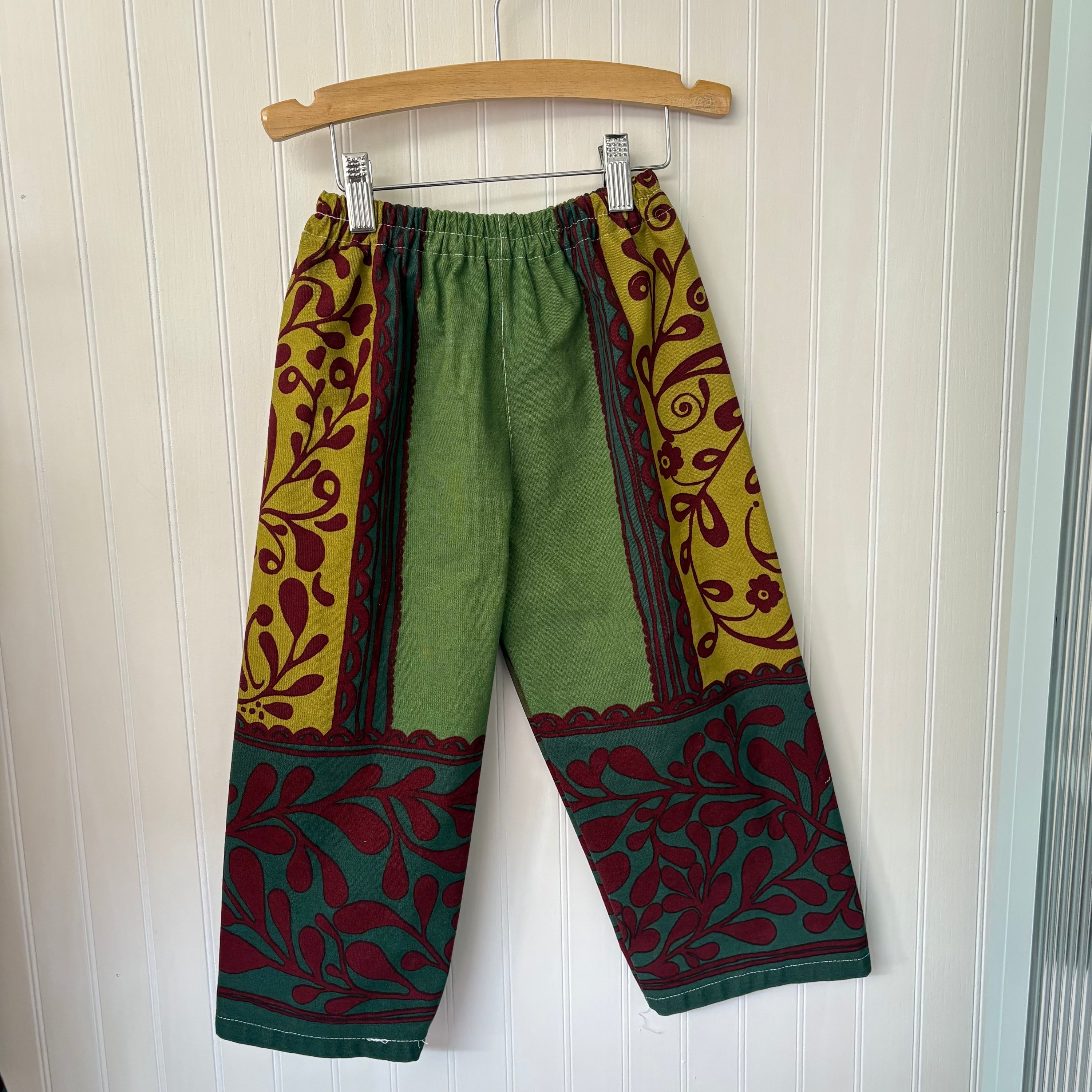 Green vine pants - 4Y