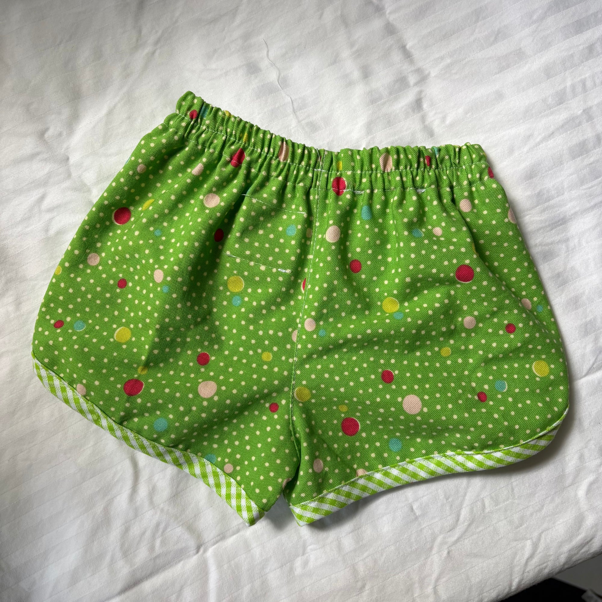 Groovy tree track shorts - 3T