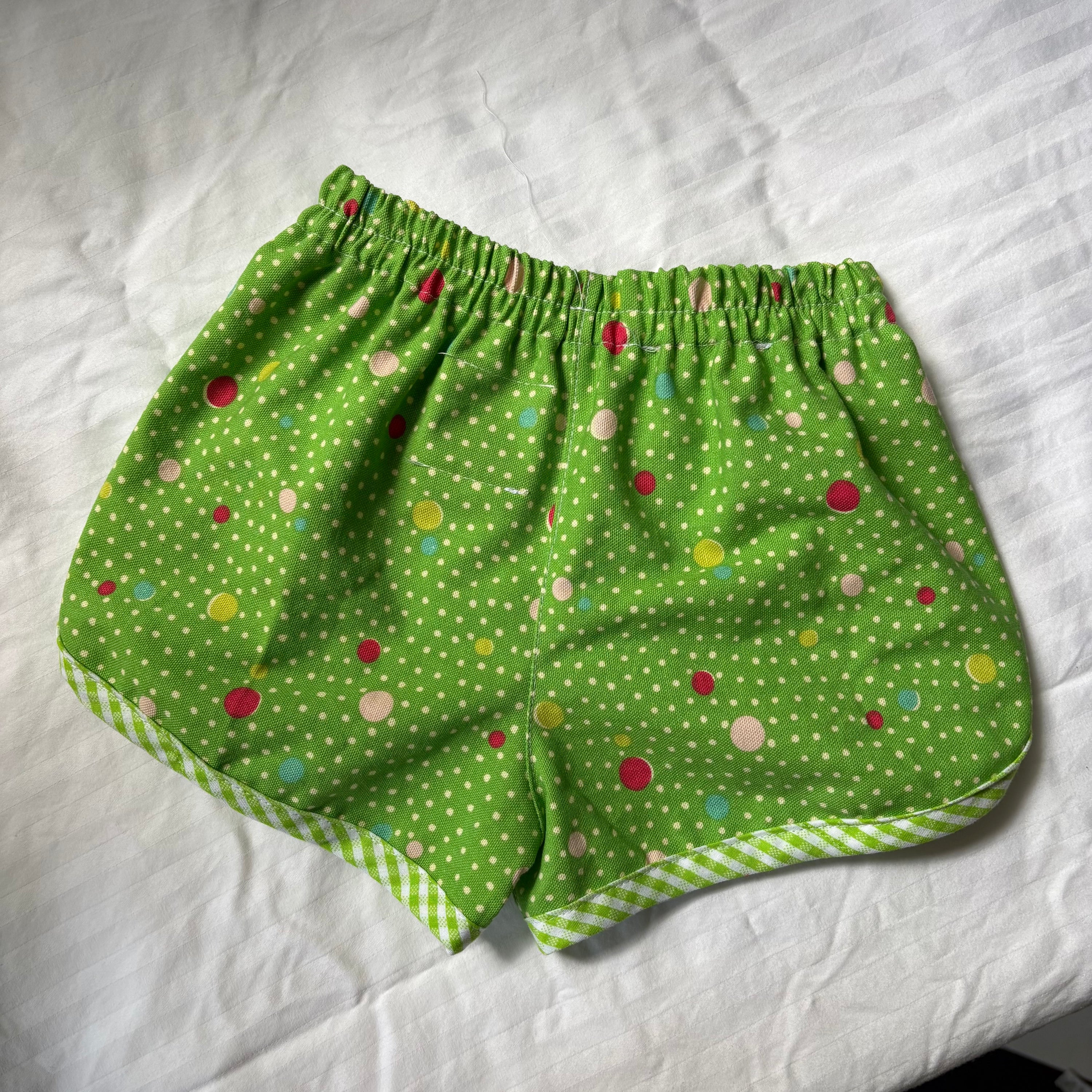 Groovy tree track shorts - 3T
