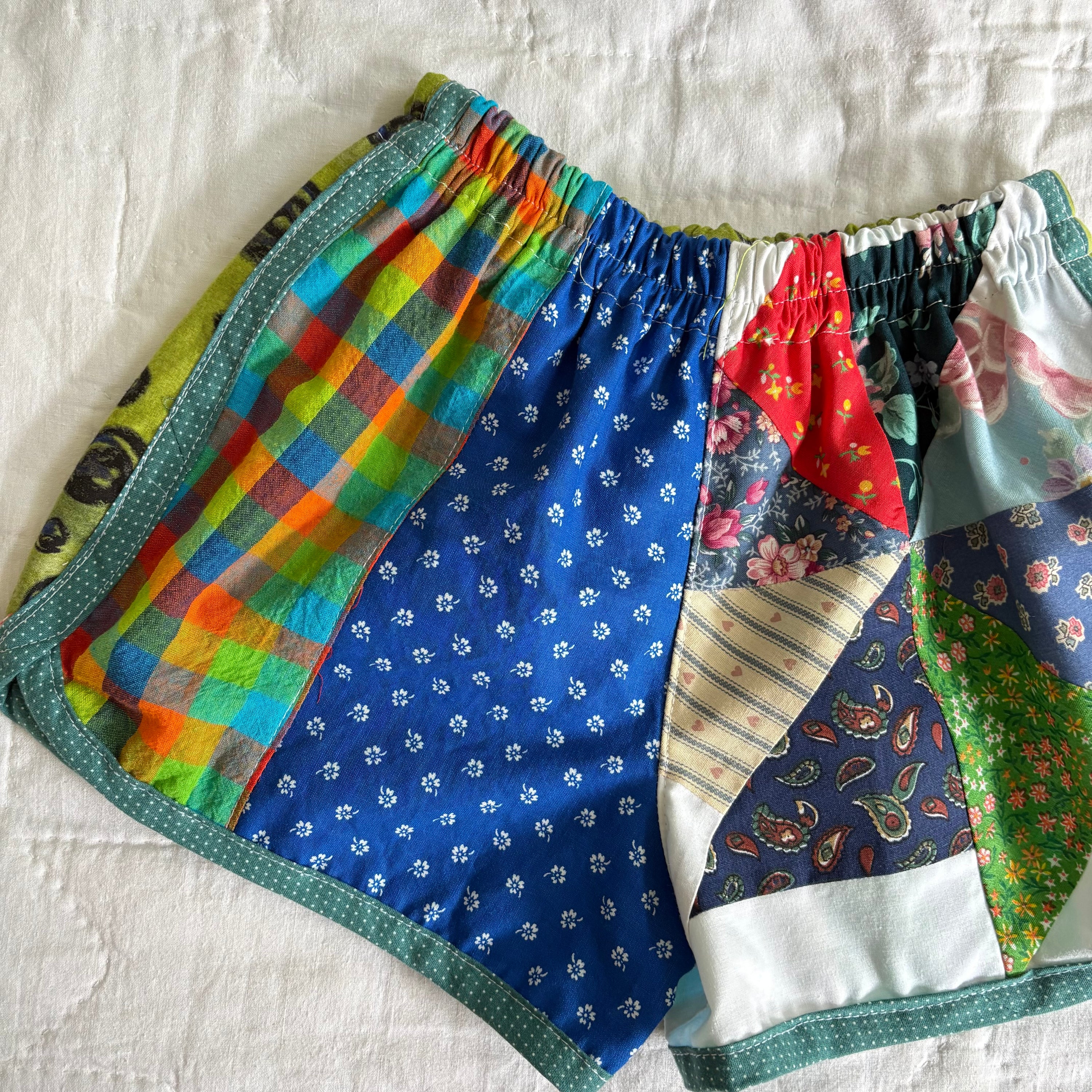 Pinwheel track shorts - 6Y