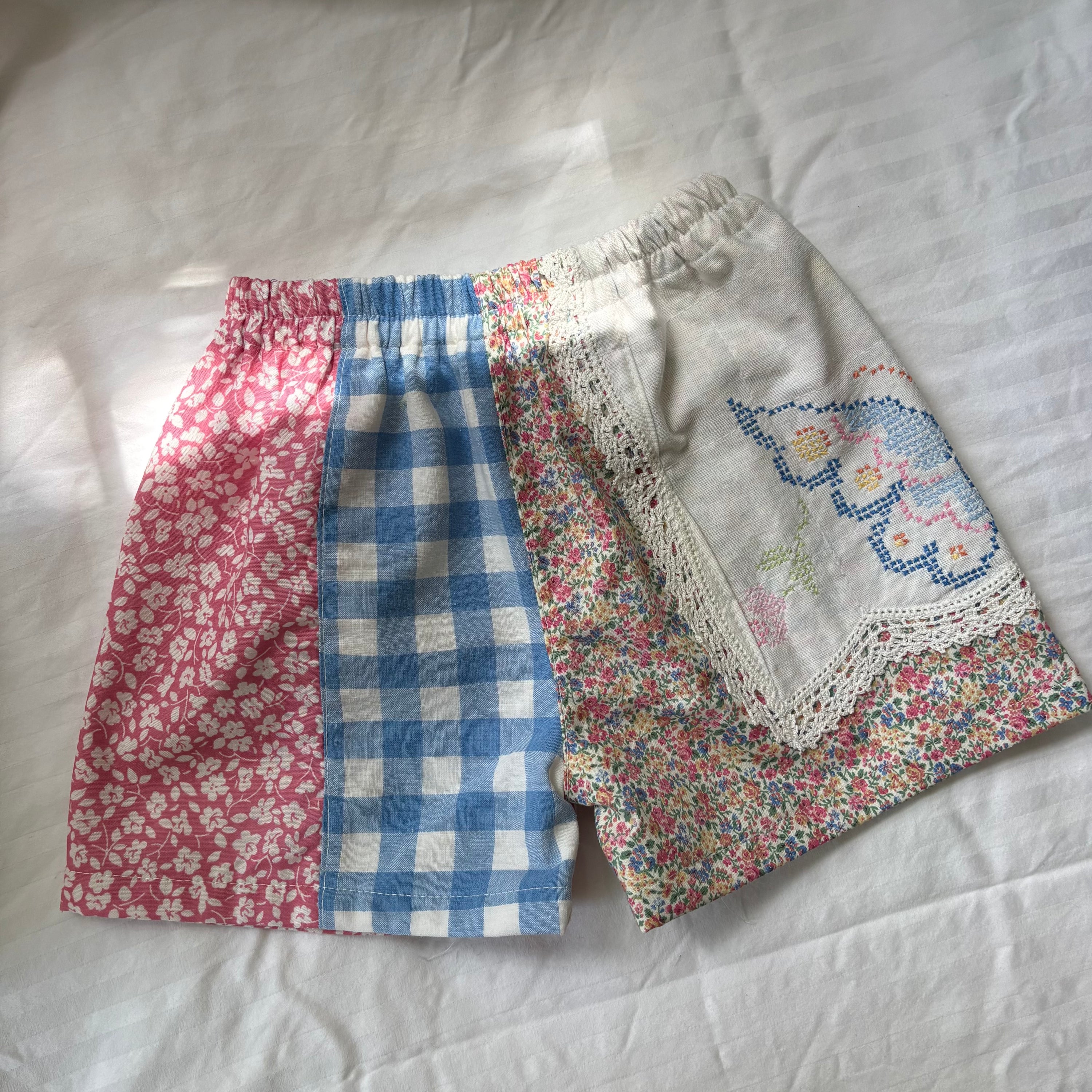 Butterfly shorts - 3T