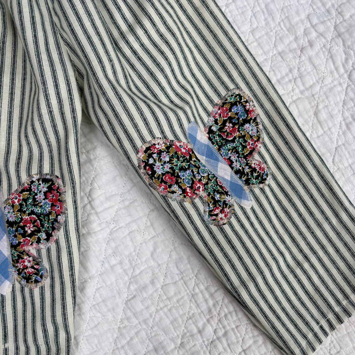 Butterfly patch pants - 3T