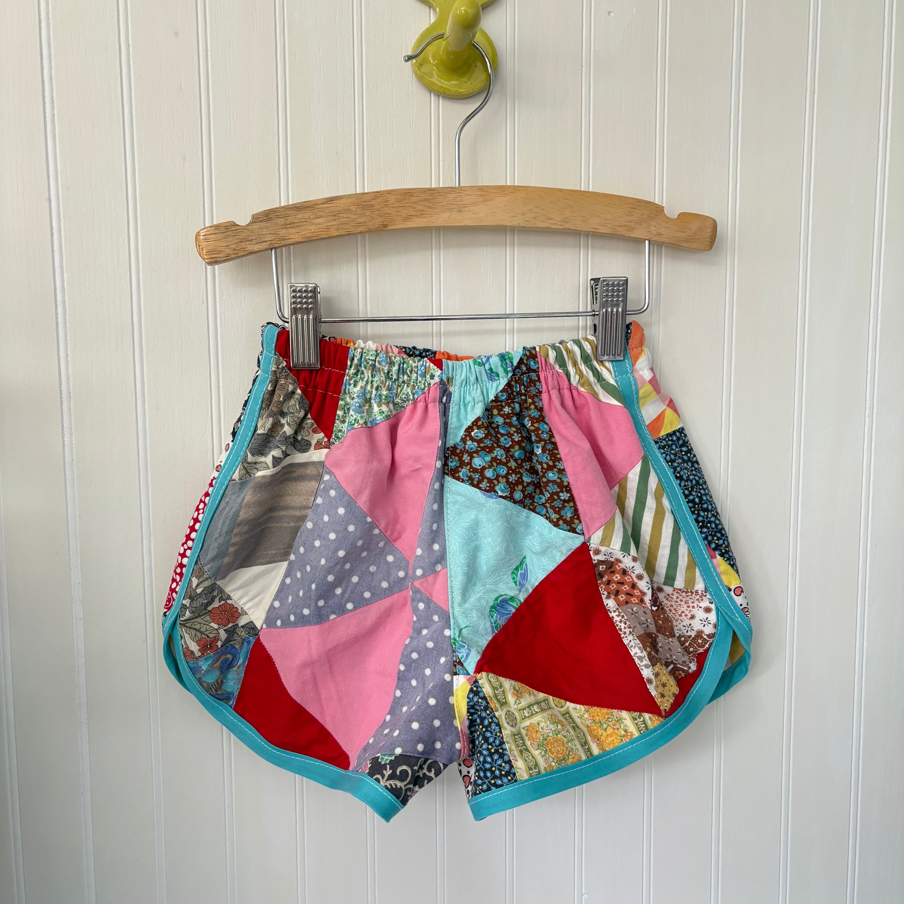 Quilt top track shorts - 4Y