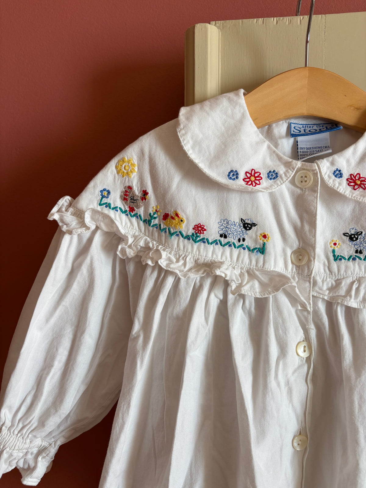 Vintage embroidered ruffle blouse - 3/4