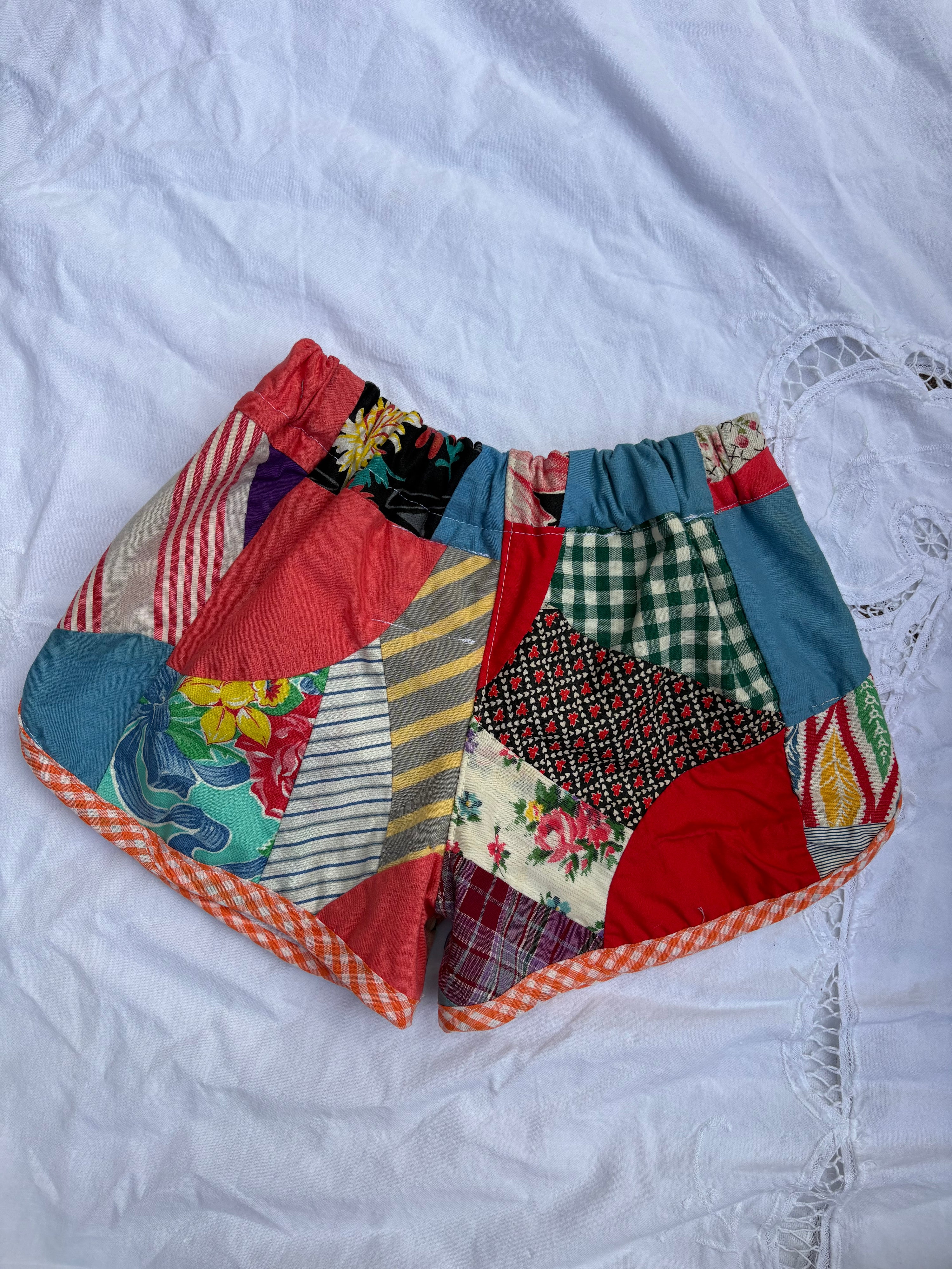 Quilt top track shorts - 4Y
