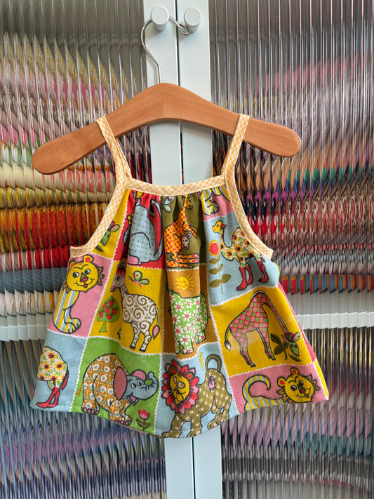 Bright zoo meadow tank - size 2/3