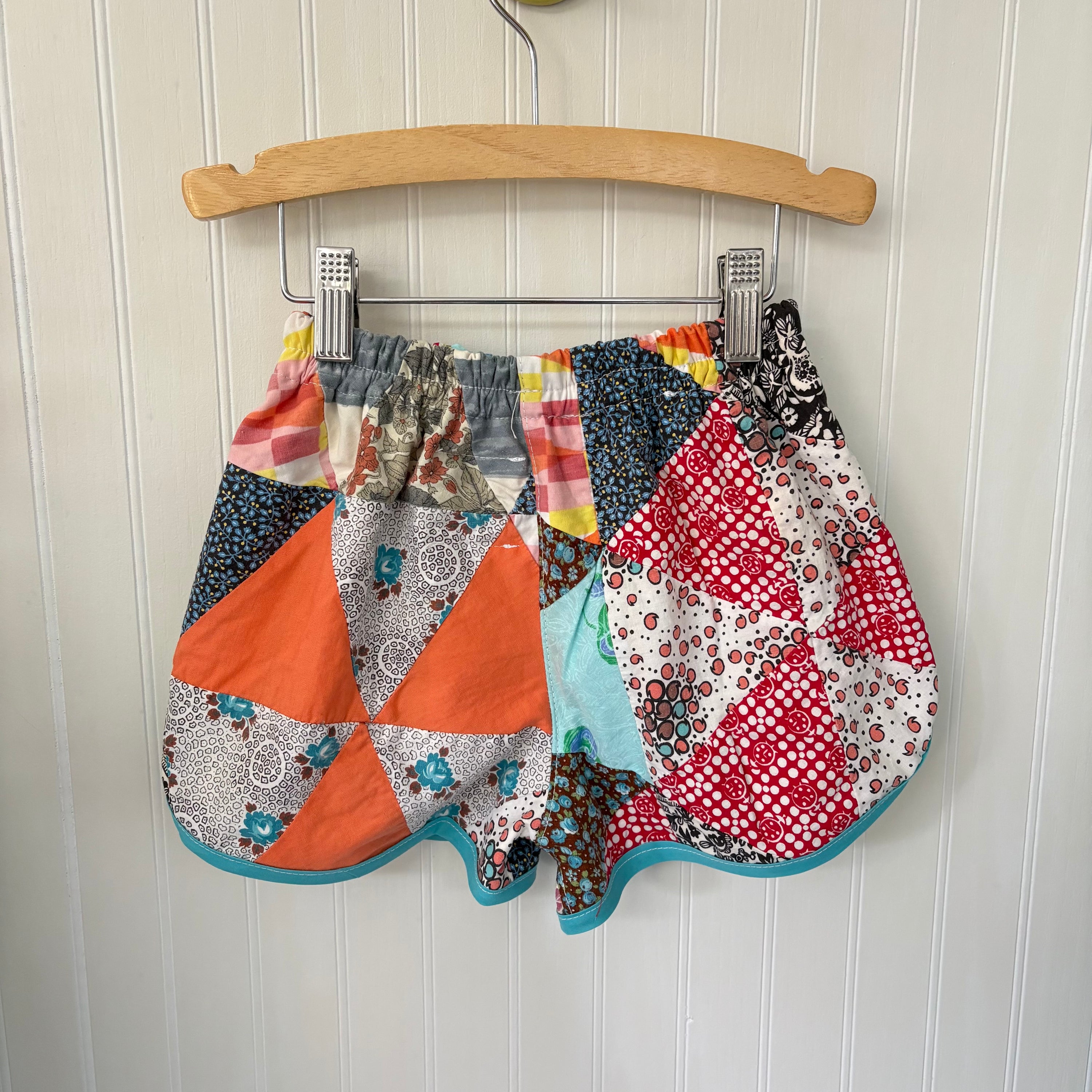 Quilt top track shorts - 4Y