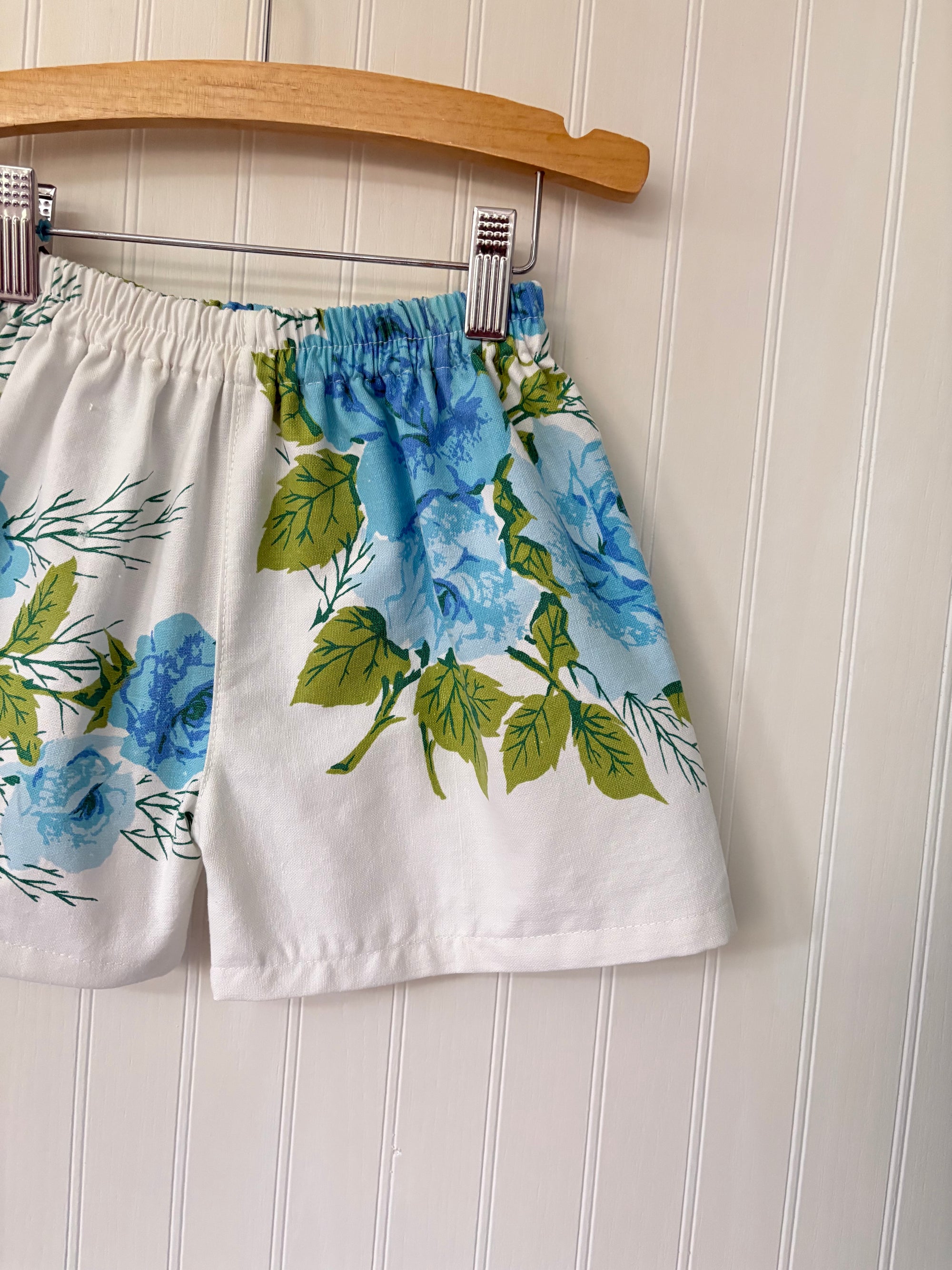 Floral shorts - 5Y