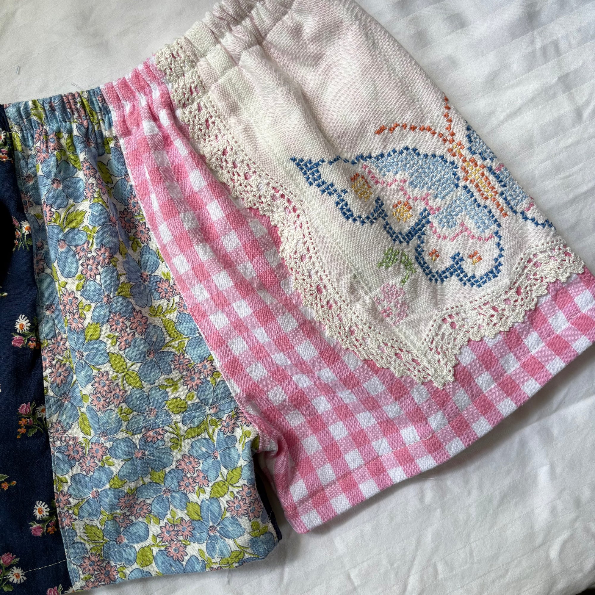 Butterfly shorts - 4Y