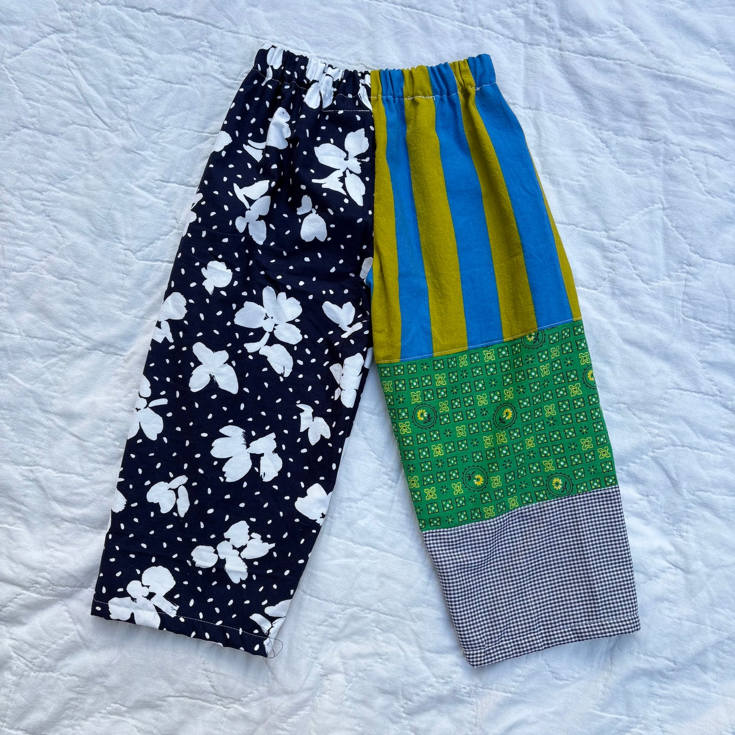 German shepherd mix print pants - 4Y