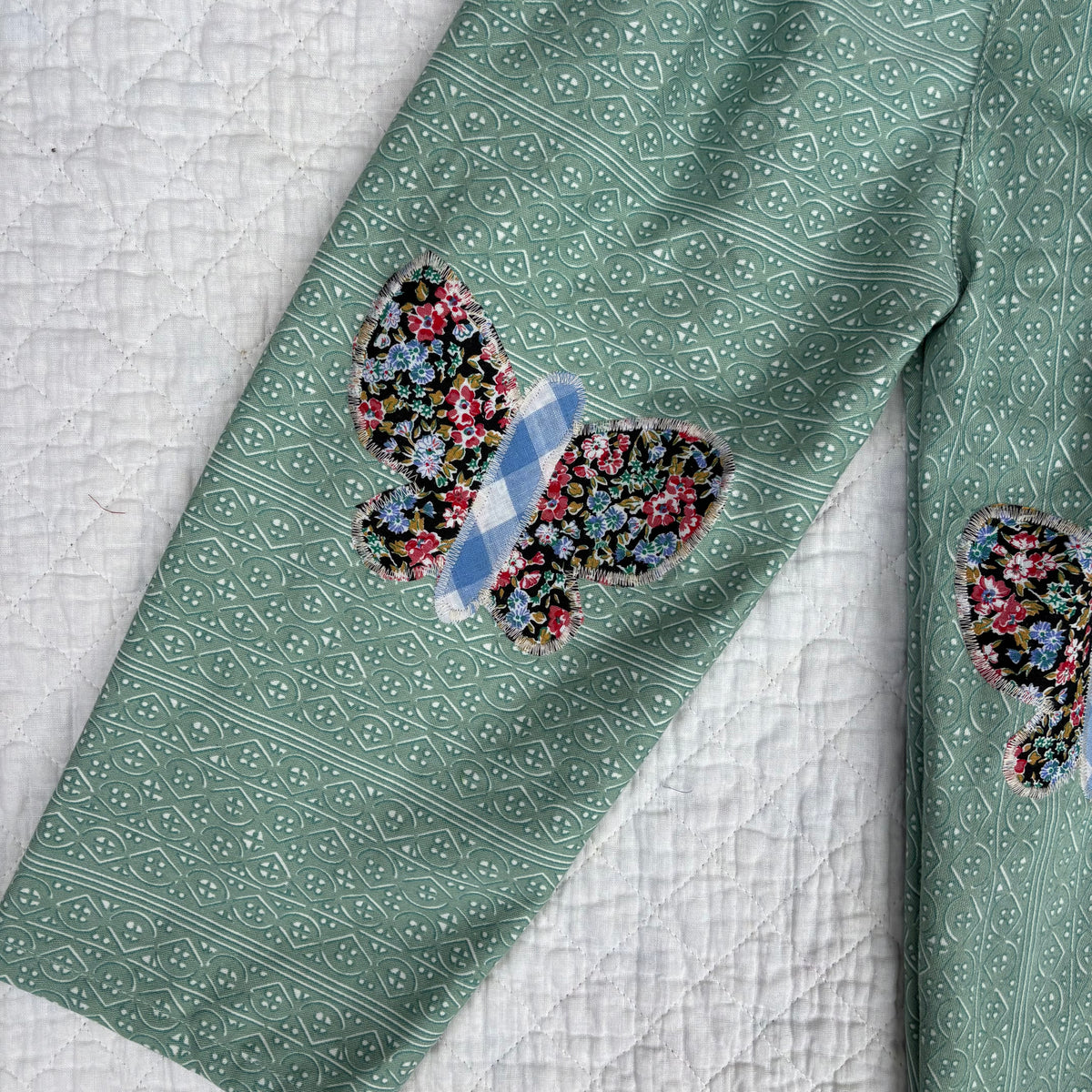 Butterfly patch pants - 4Y