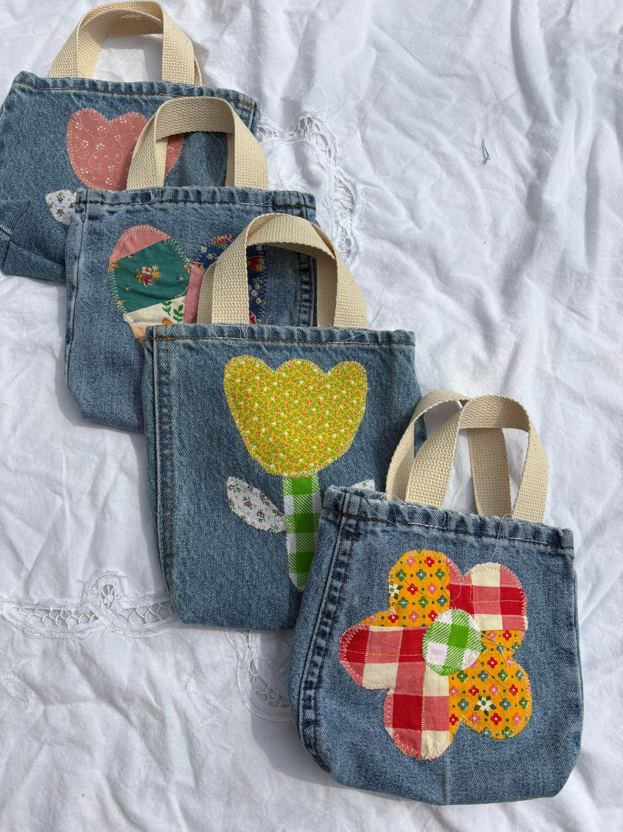 Tiny totes